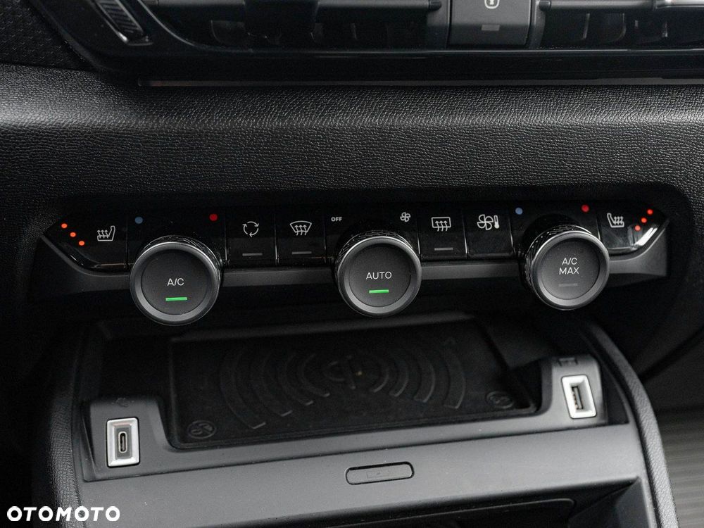 Citroën C4 1.2 PureTech Max S&S EAT8 - 20