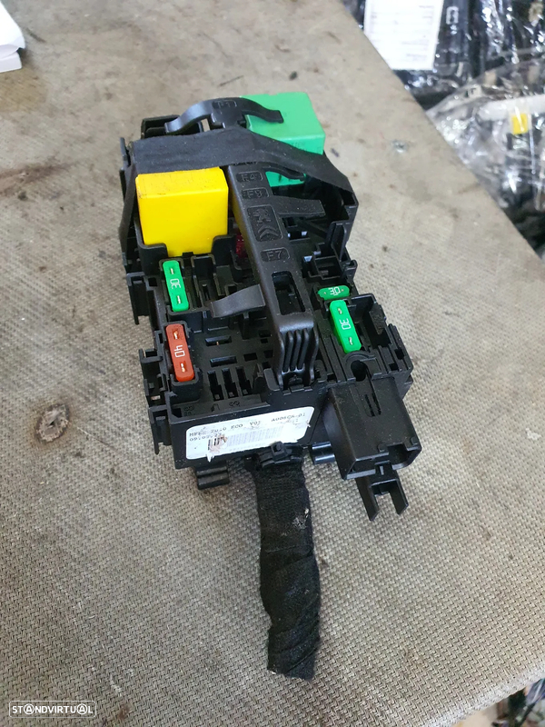 CAIXA FUSIVEIS OPEL CORSA F / 9812661980