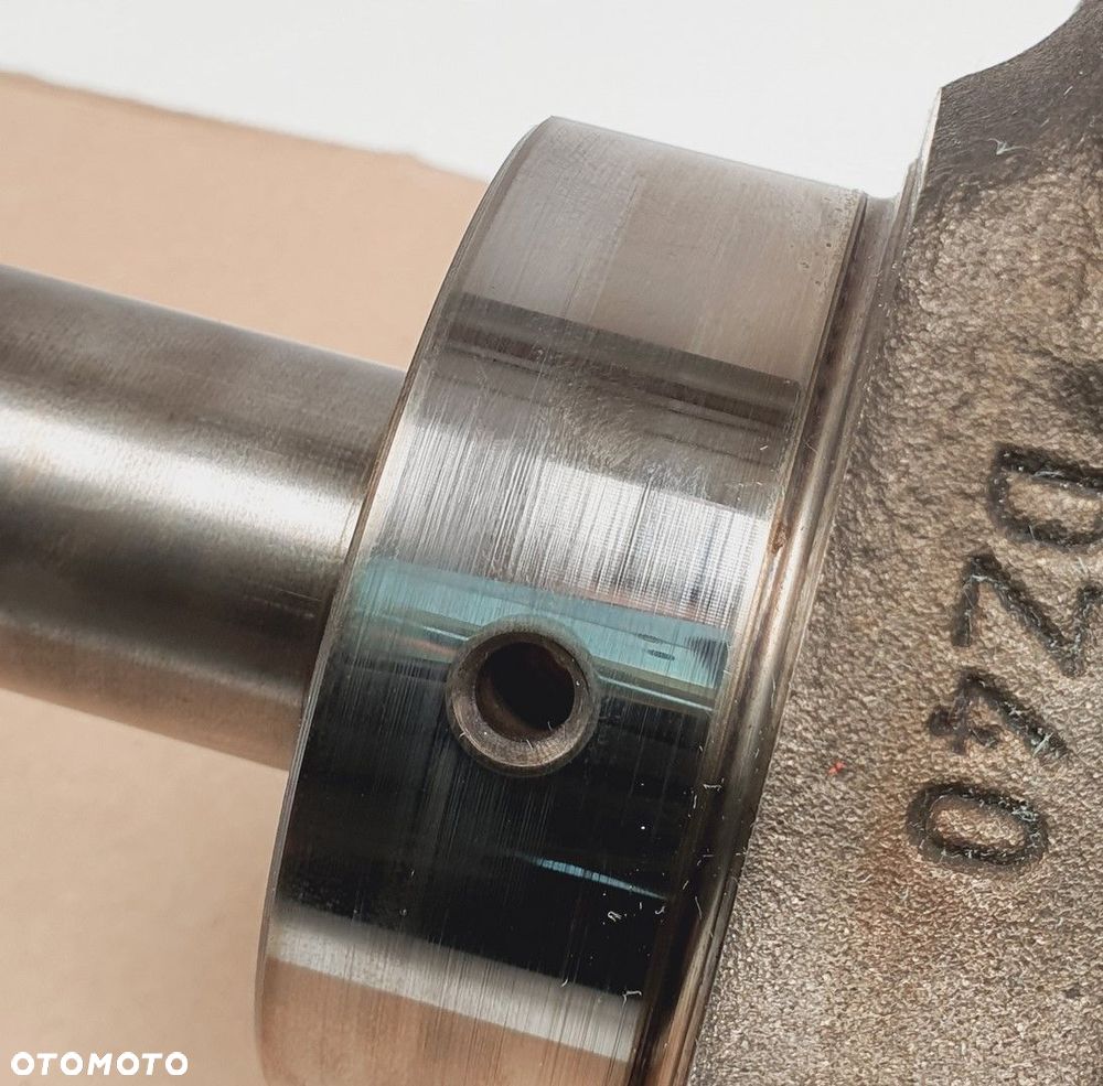 WAŁ KORBOWY MERCEDES GL X164 3.0 CDI V6 642940 - 4