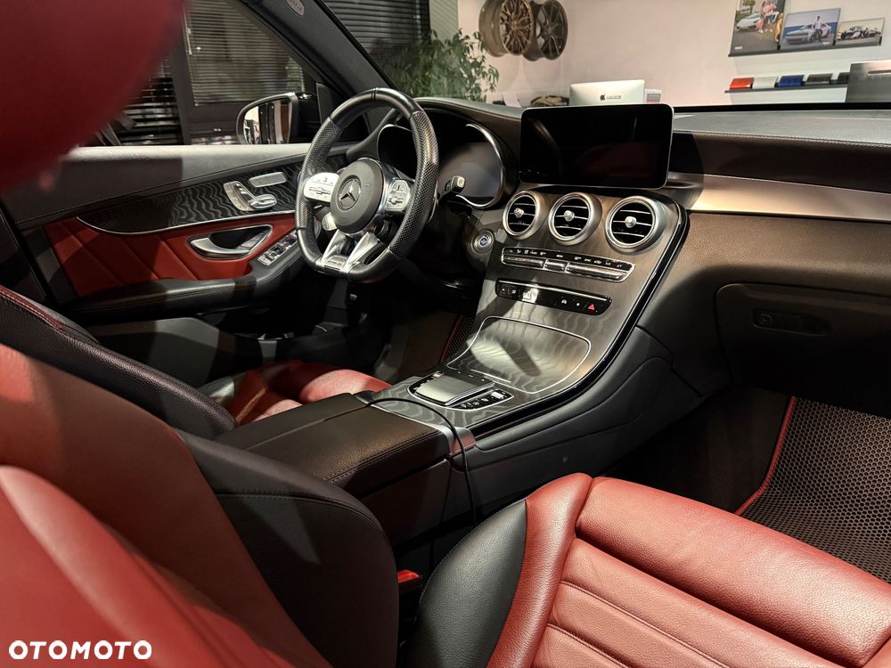 Mercedes-Benz GLC - 22