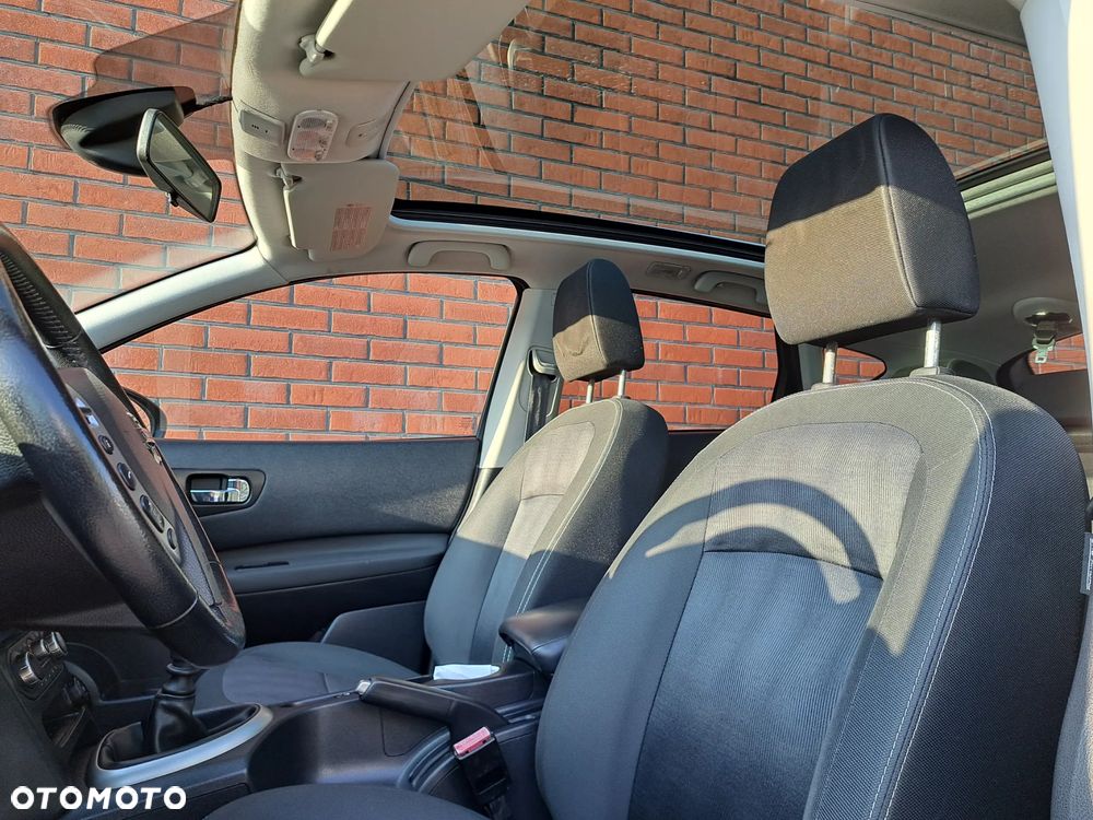 Nissan Qashqai 2.0 360 - 16