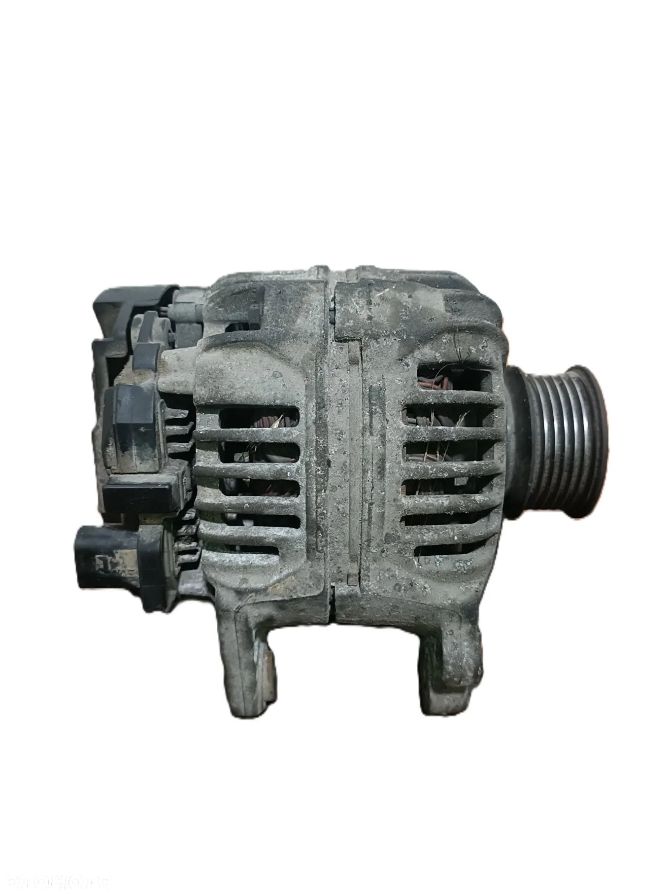 VOLKSWAGEN BORA 99-06 1,6 B ALTERNATOR BOSCH 028903028D * - 1
