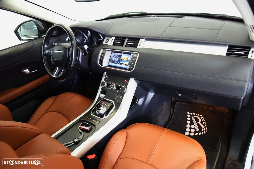 Land Rover Range Rover Evoque 2.0 TD4 SE Dynamic Auto - 30