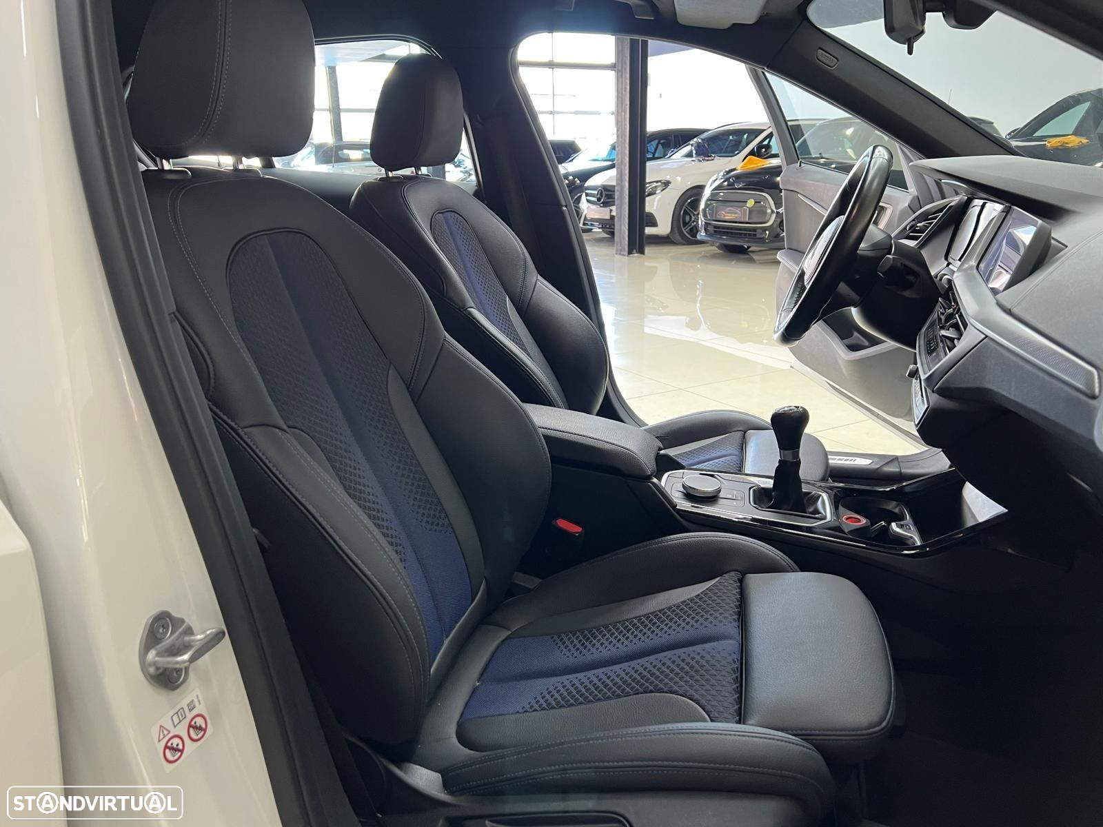 BMW 116 d Pack Desportivo M - 42