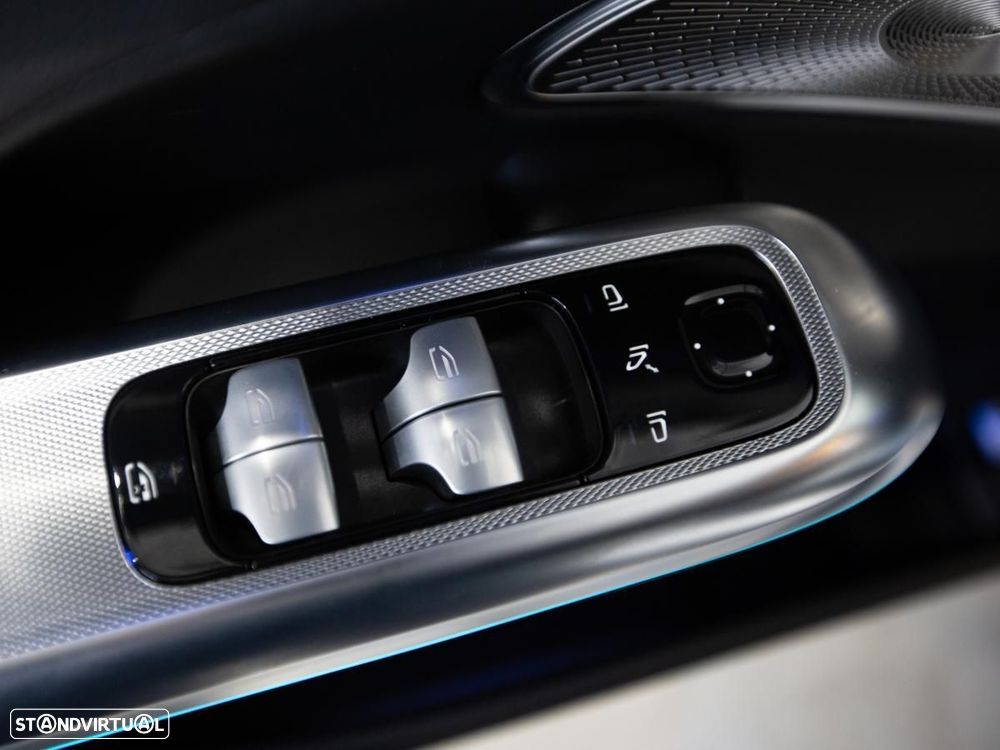 Mercedes-Benz E 300 de 4Matic All-Terrain - 18