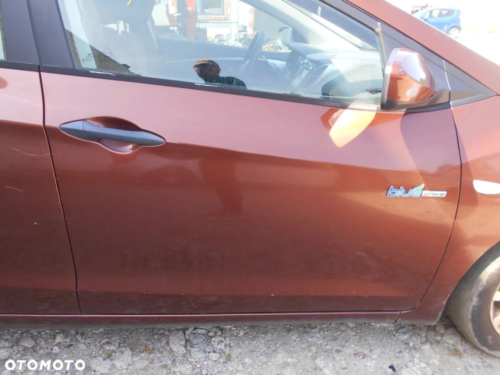 HYUNDAI I30 II LIFT HATCHBACK HATCHBACK 1.4 CRDI 2013R KOD LAKIERU U8N SILNIK SKRZYNIA BIEGOW MANUALNA 6 BIEGOWA MASKA LAMPA LUSTERKO ZDERZAK PAS PRZEDNI BLOTNIK ZAWIESZENIE CZESCI - 13