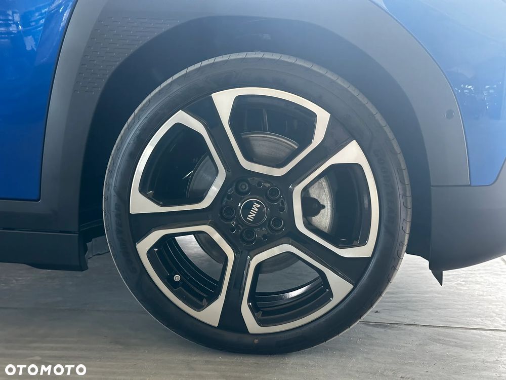 MINI Aceman E 42.5kWh Linia Favoured - 15