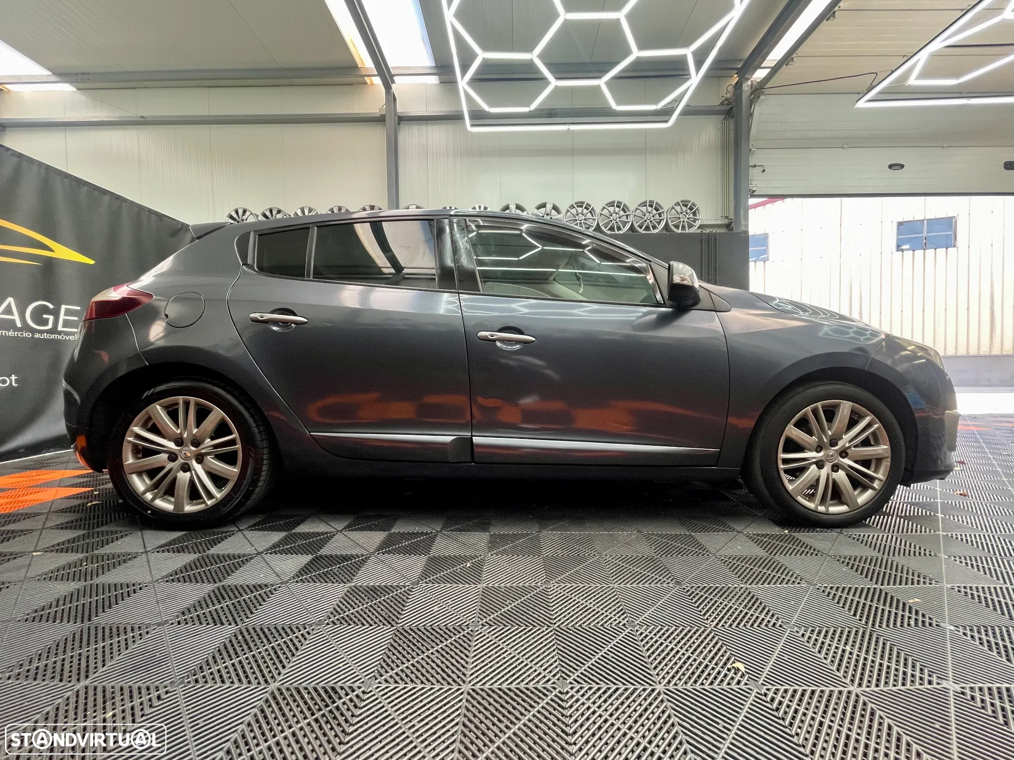 Renault Mégane 1.5 dCi Bose Edition EDC - 12