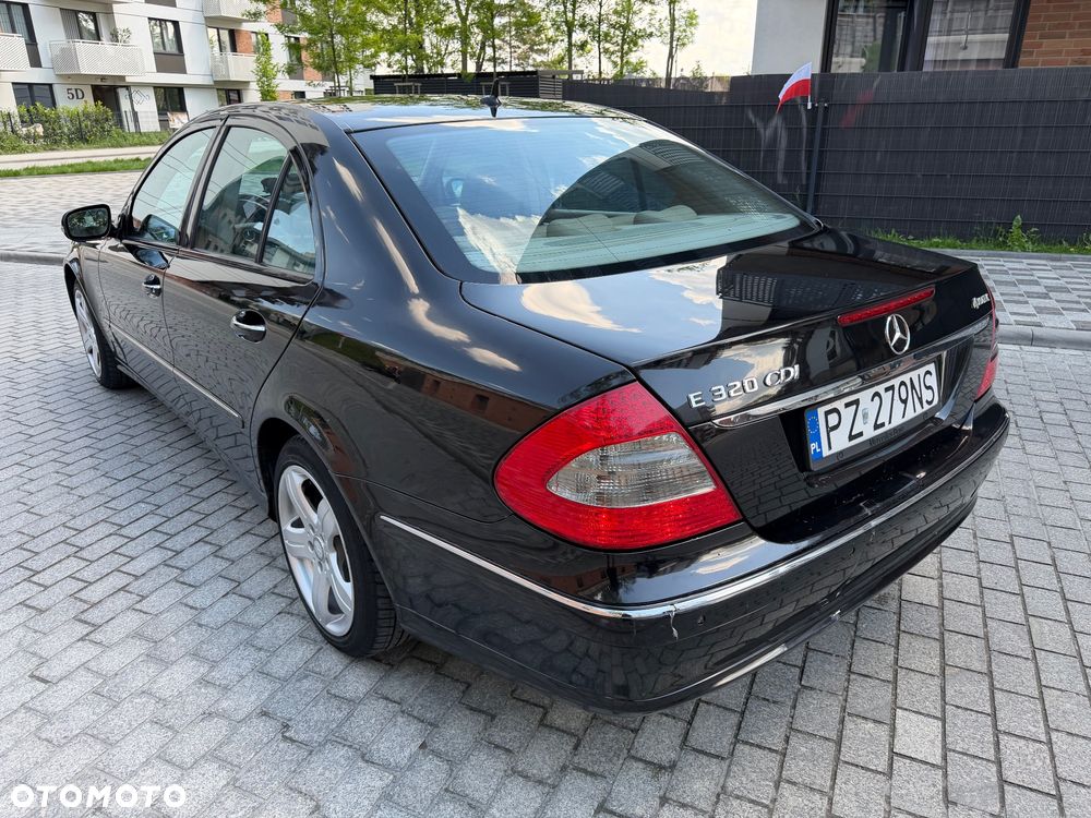 Mercedes-Benz Klasa E 320 CDI 4-Matic Avantgarde - 4