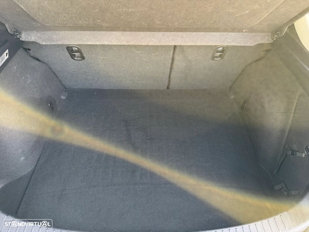 Mazda 3 Hatchback 1.5 Sky-G Evolve Navi - 18