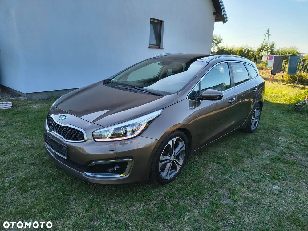 Kia Ceed 1.6 CRDi 136 ISG Platinum Edition - 3