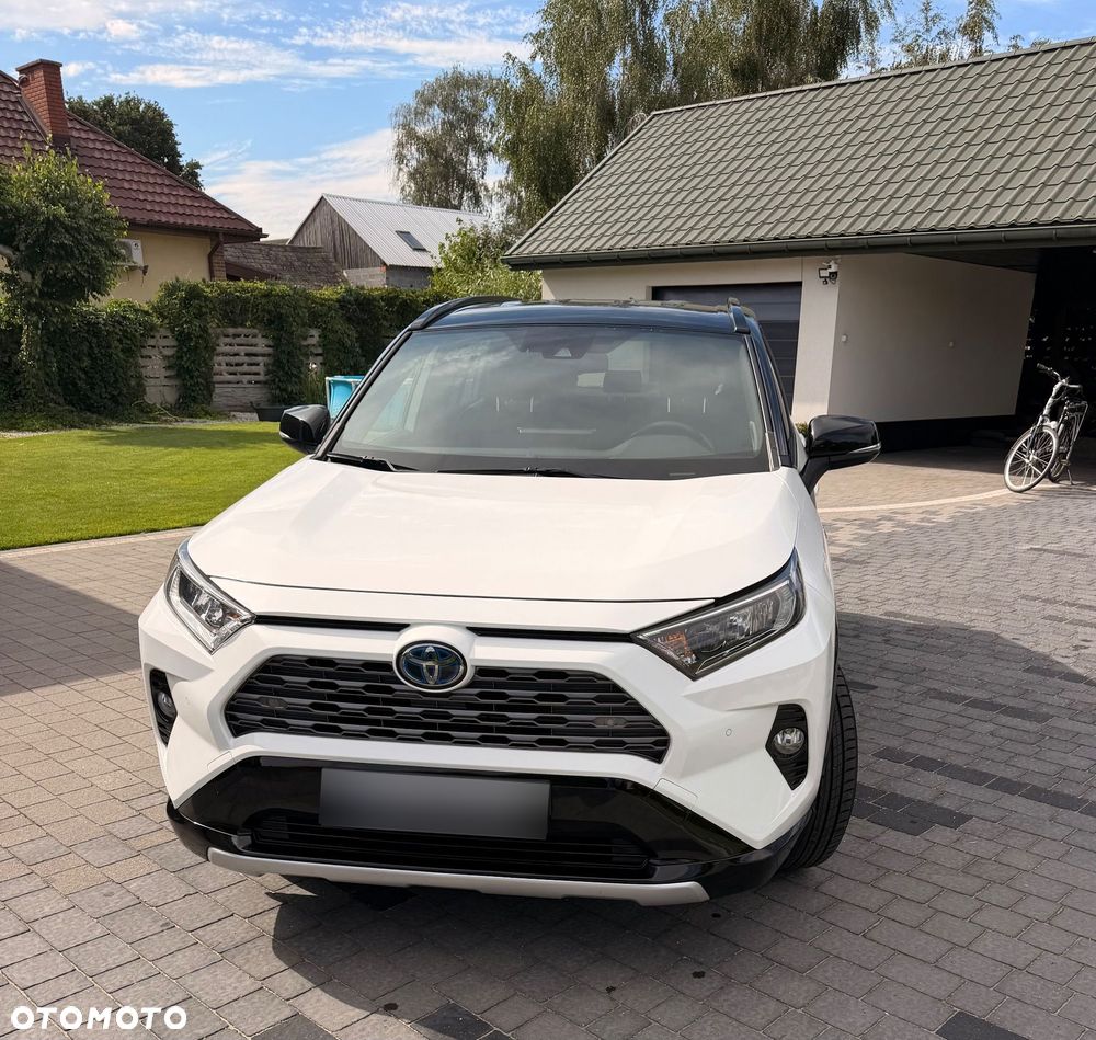 Toyota RAV4 - 1