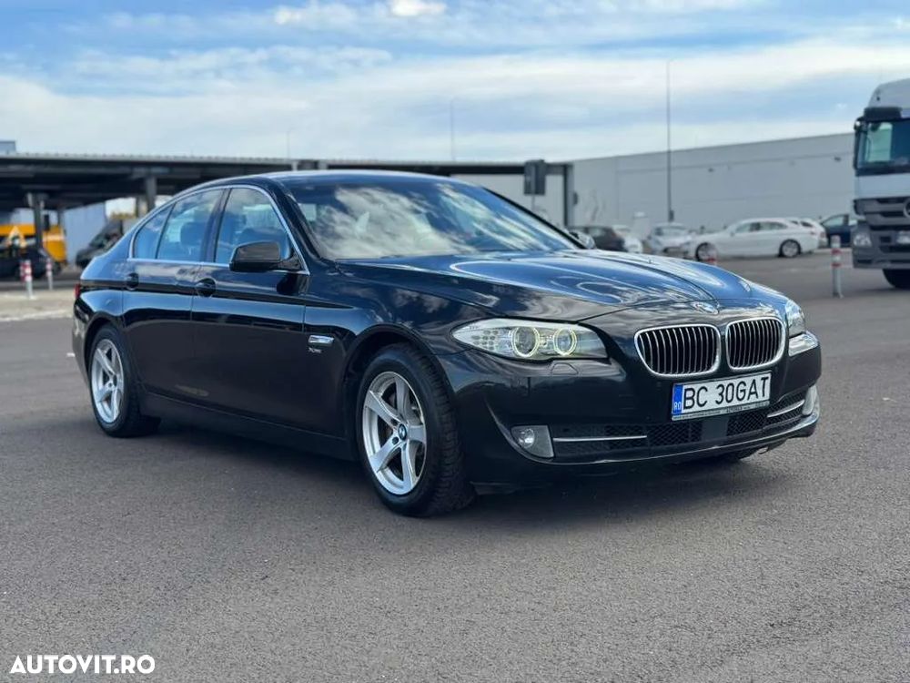 BMW Seria 5 530d xDrive - 23