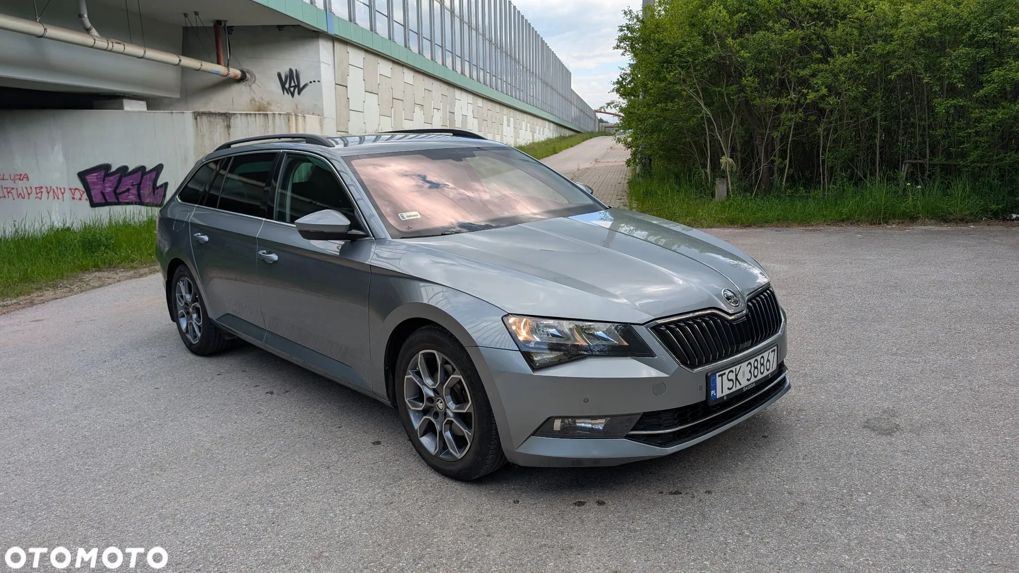 Skoda Superb 1.6 TDI DSG Ambition - 1