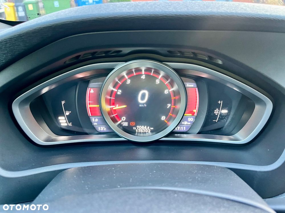 Volvo V40 T2 RDesign - 21