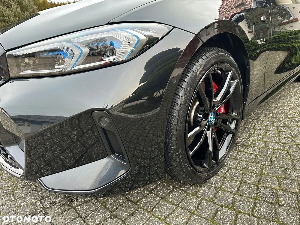 BMW Seria 3 330e xDrive M Sport - 8