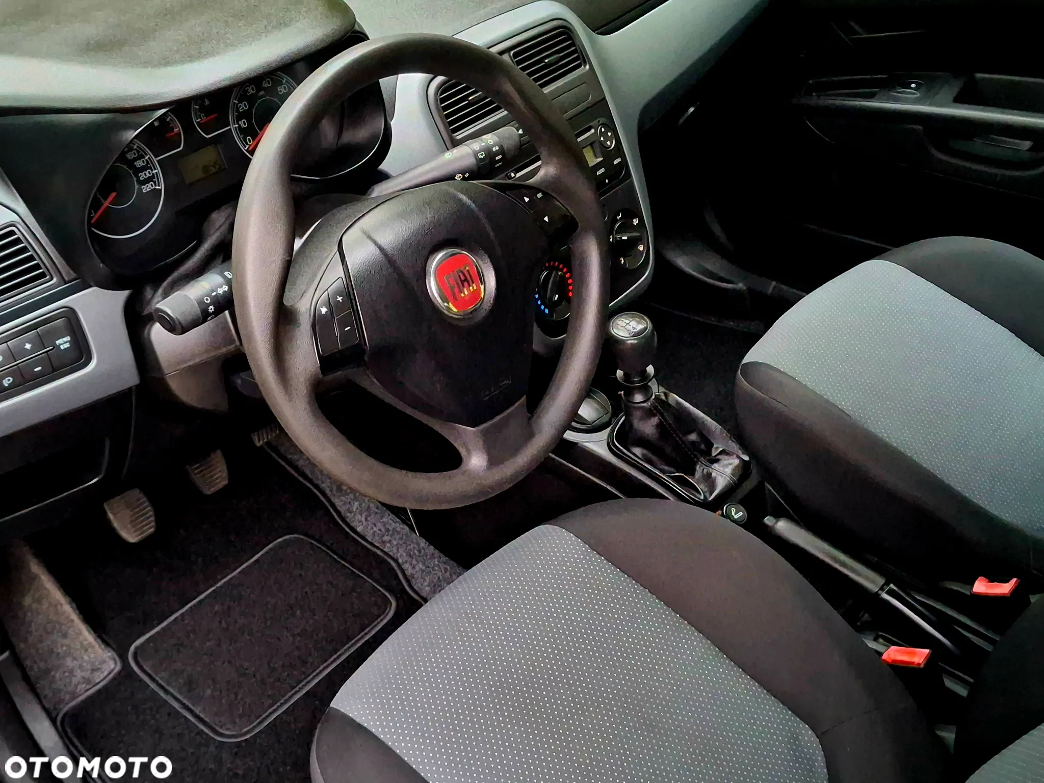 Fiat Grande Punto Actual 1.2 8V Estiva - 14