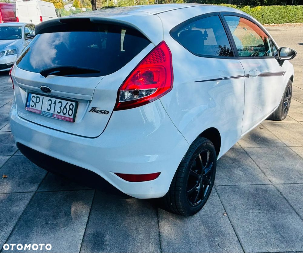 Ford Fiesta - 8