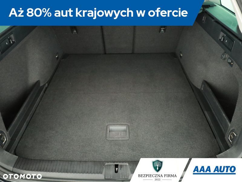 Volkswagen Passat - 10