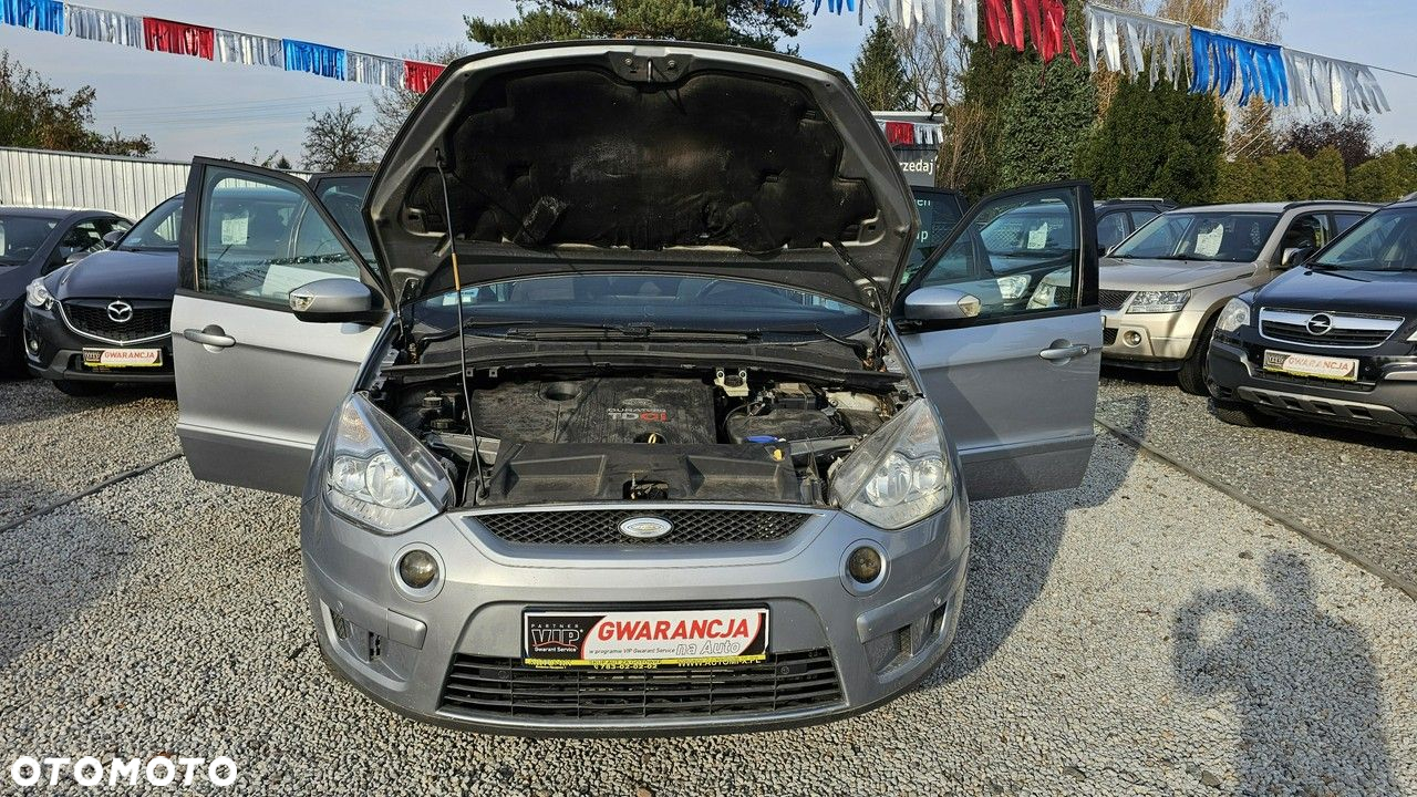 Ford S-Max - 14