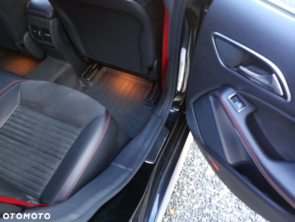 Mercedes-Benz CLA - 14