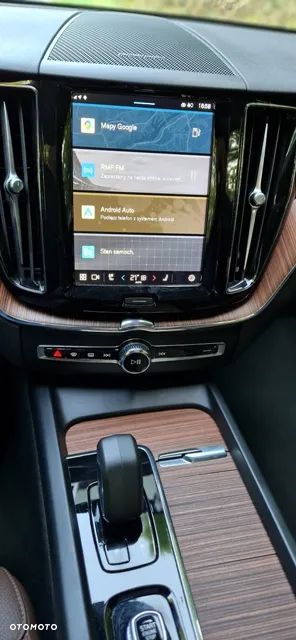 Volvo XC 60 B5 B AWD Plus Dark - 25