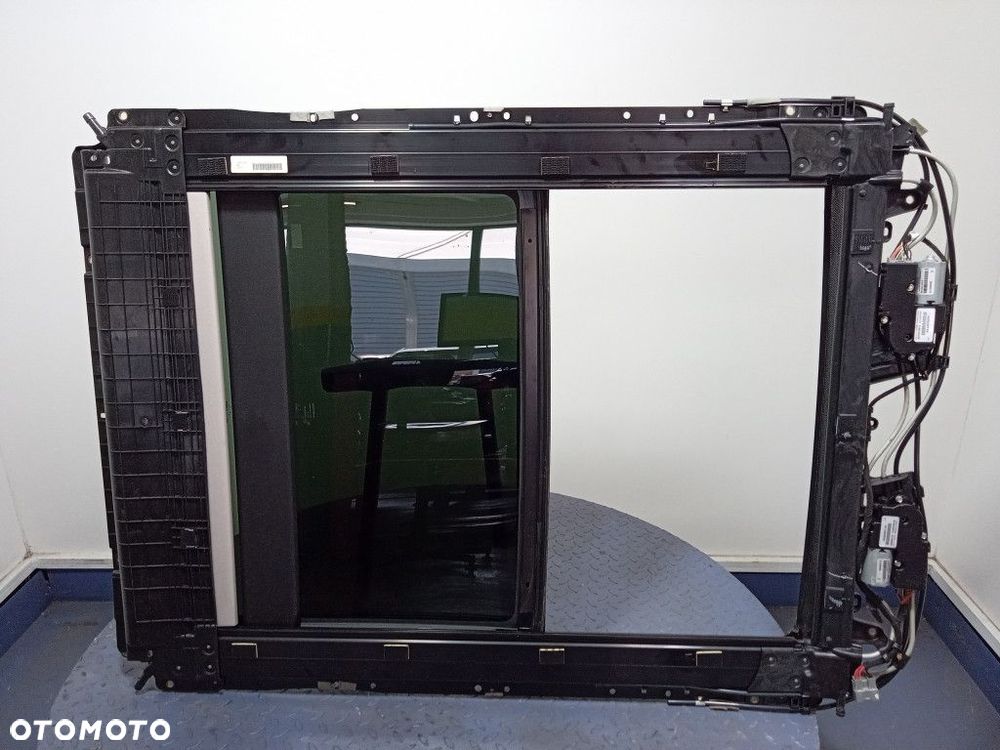 JEEP GRAND CHEROKEE WK2 SZYBERDACH PANORAMA - 2