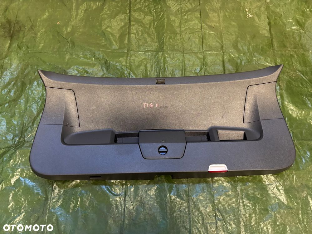 VW Tiguan II 5NA tapicerka klapy bagażnika 5NA867601 - 1