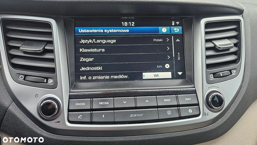 Hyundai Tucson blue 1.6 GDi 2WD Navi - 32