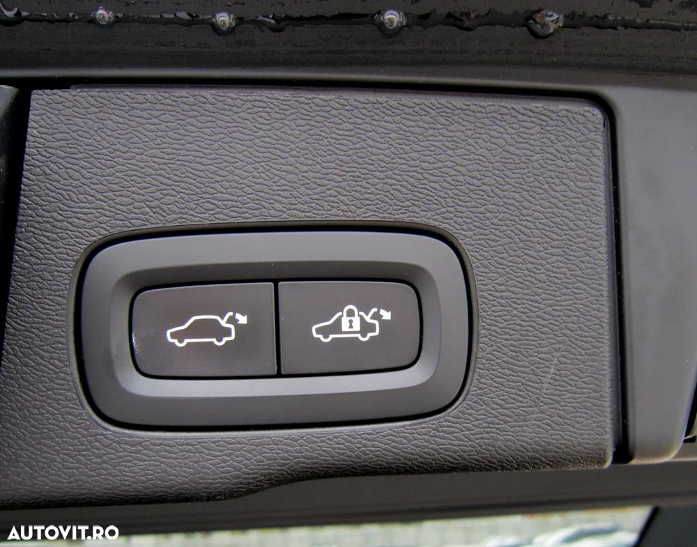 Volvo XC 60 B5 B Geartronic Momentum Pro - 26