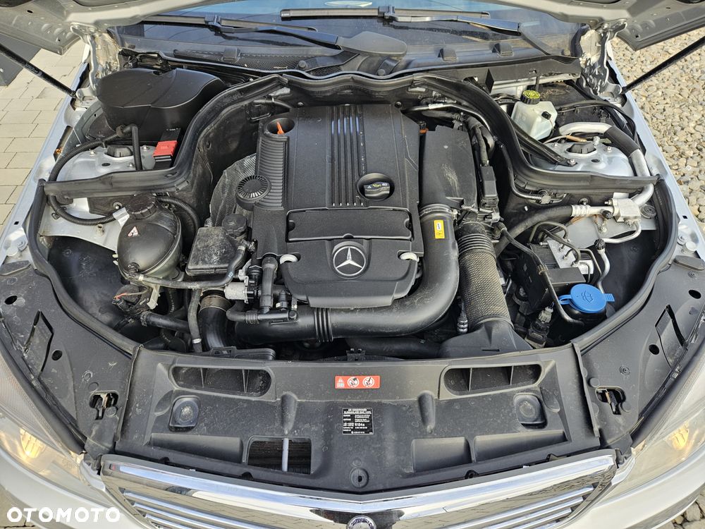 Mercedes-Benz Klasa C - 32