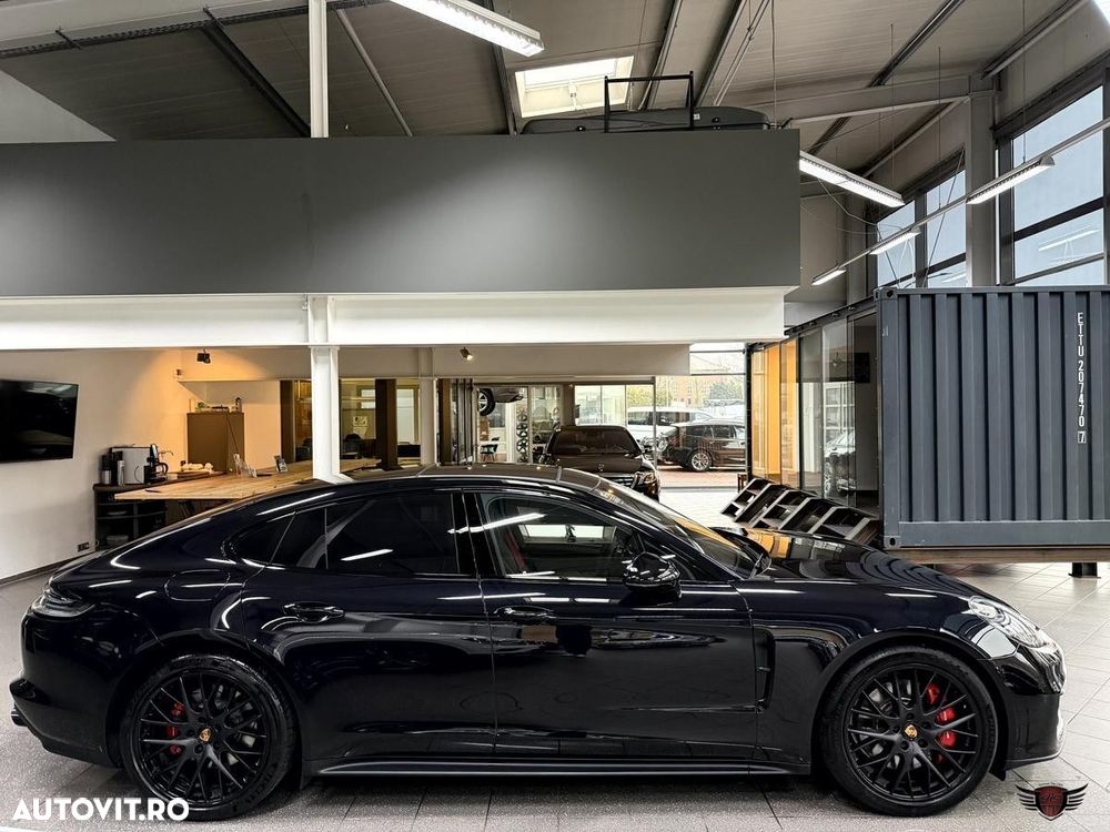 Porsche Panamera GTS - 15