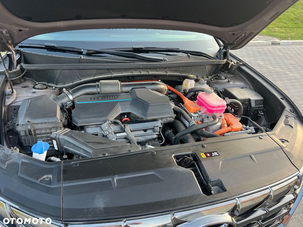 Hyundai Tucson 1.6 T-GDi HEV Executive 2WD - 26