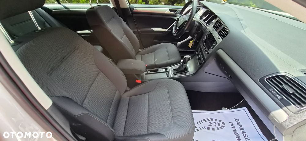 Volkswagen Golf 1.6 TDI Trendline DSG - 24