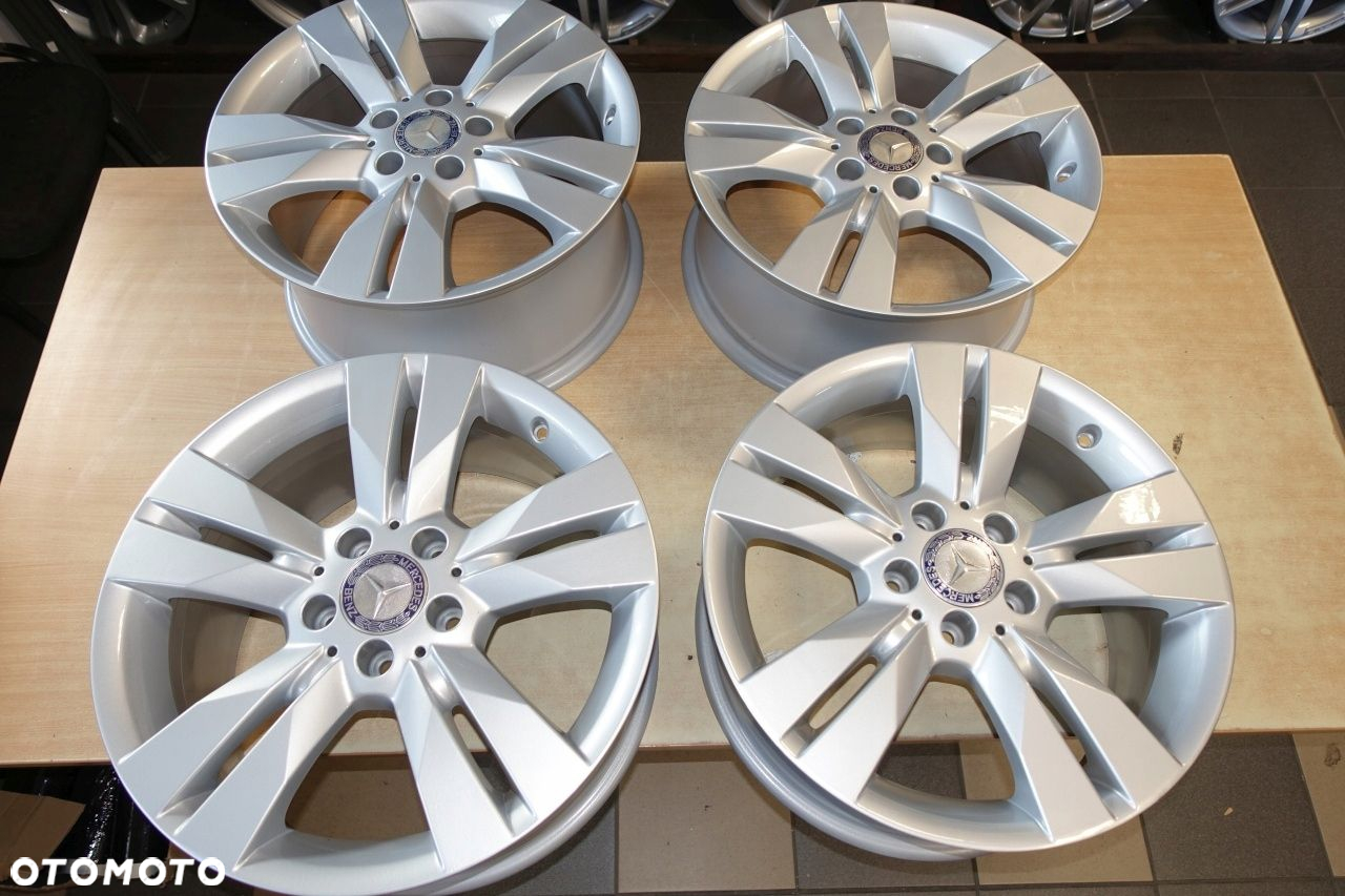 Mercedes w204 felgi 17 4szt IDEALNE w207 7,5x17 8.5x17 w212 - 2