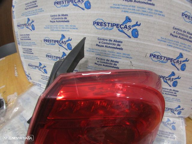 Farol Tras 0050513612 ALFA ROMEO GIULIETTA 2011 1.6 JTDM 105CV 5P PRETO DRT ORIGINAL AL Danificado - 3