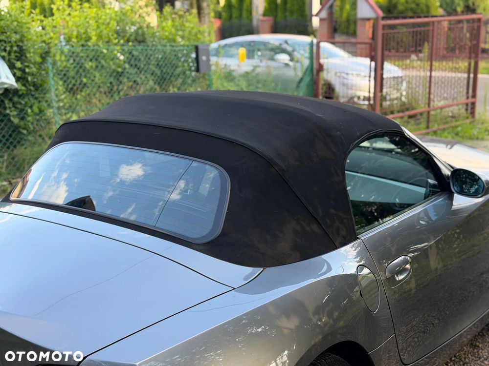 BMW Z4 2.0i - 13