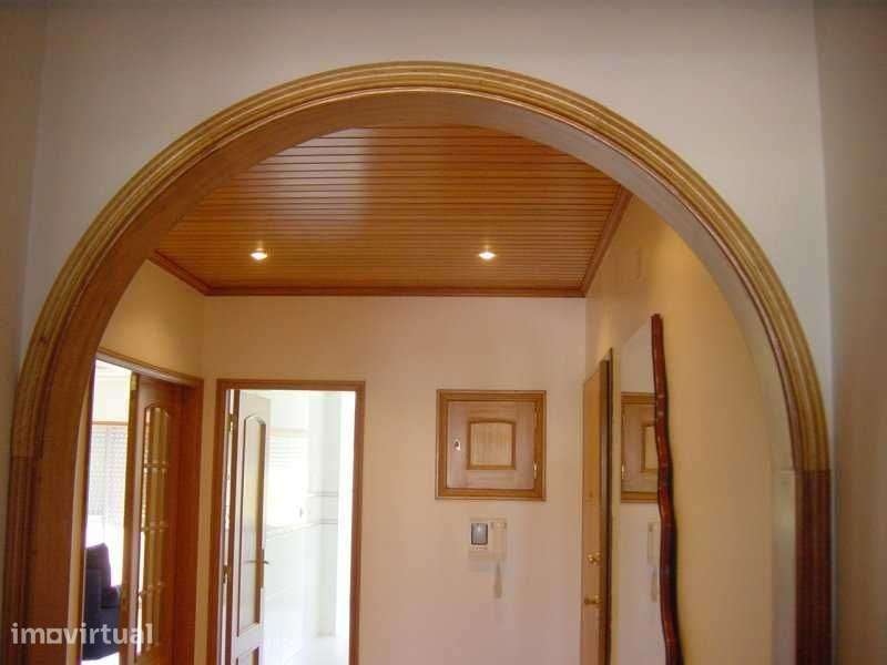Apartamento para venda.   T2 com 2 varandas, arrecadação - Grande imagem: 5/11