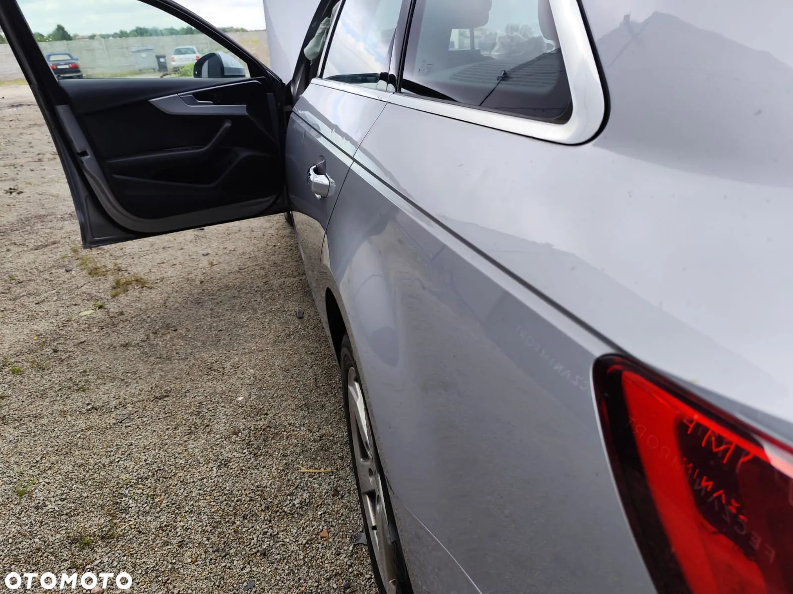 Audi A4 2.0 TDI Design S tronic - 13