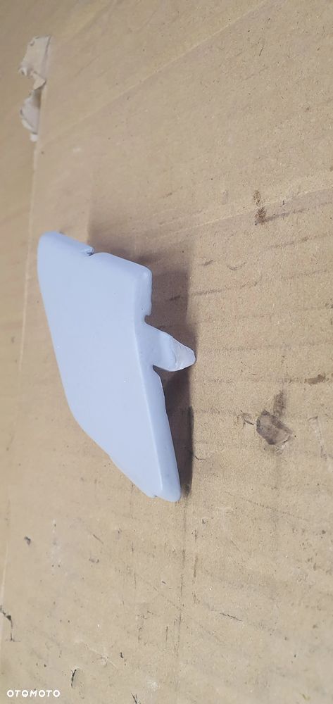 Zaślepka haka holowniczego zderzaka przód Ford C-Max - 2