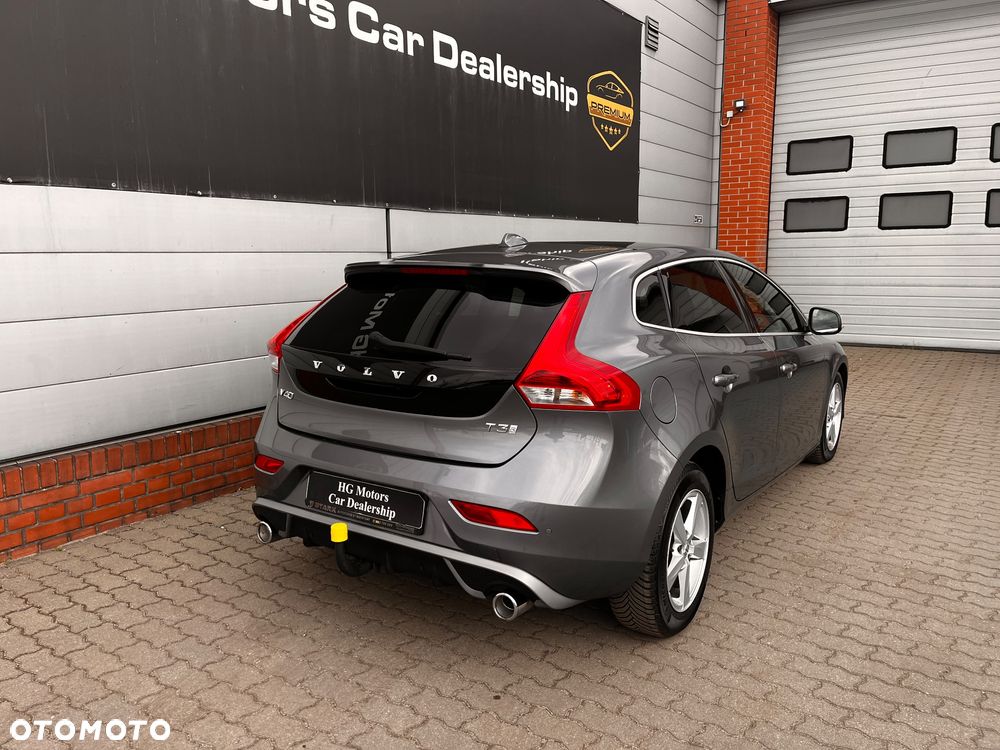 Volvo V40 T3 Geartronic RDesign - 14