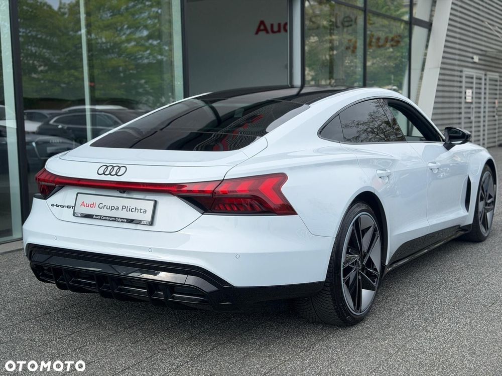 Audi e-tron GT - 10