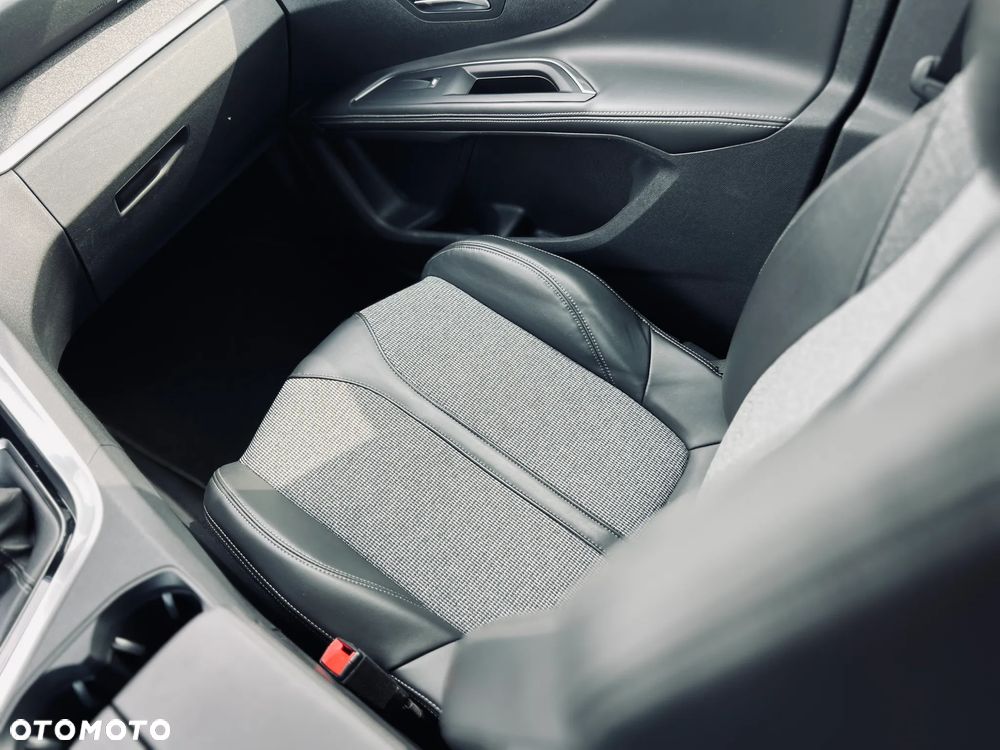 Peugeot 5008 BlueHDi 130 Allure Pack - 21