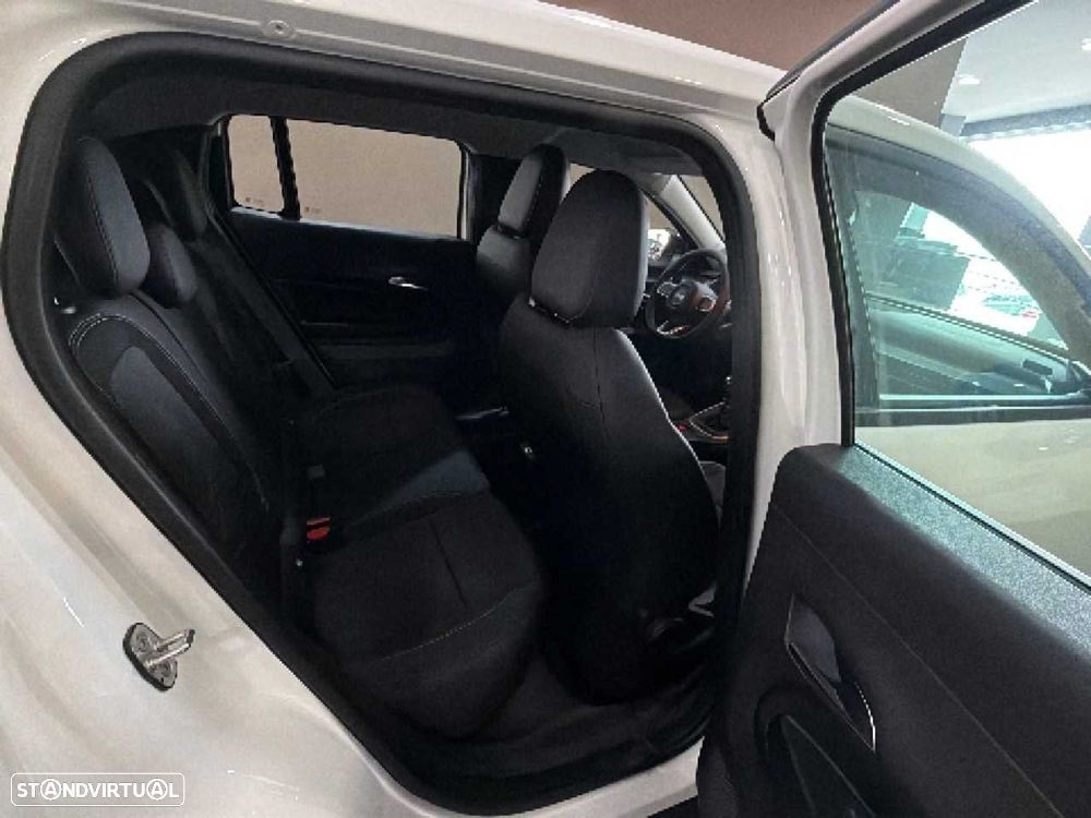 Jeep Avenger 1.2 TG Altitude - 14