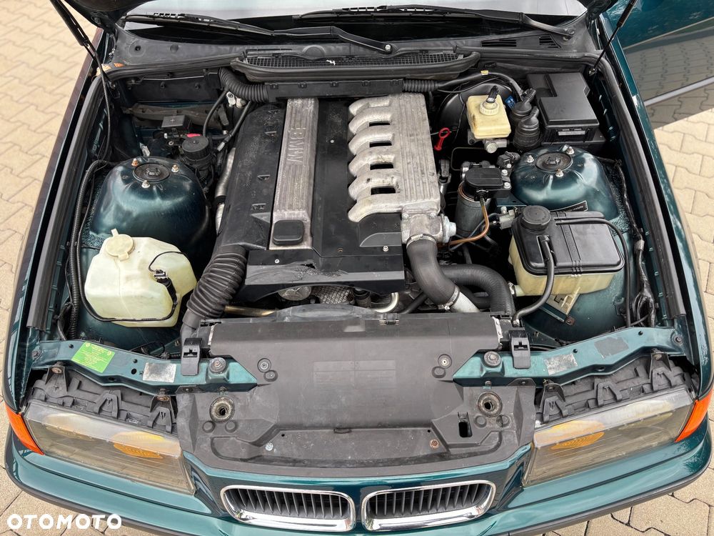BMW Seria 3 - 24