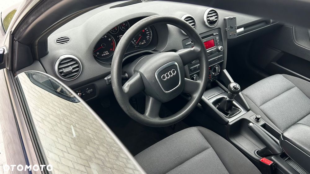 Audi A3 Sportback 1.4 TFSI Ambiente - 13