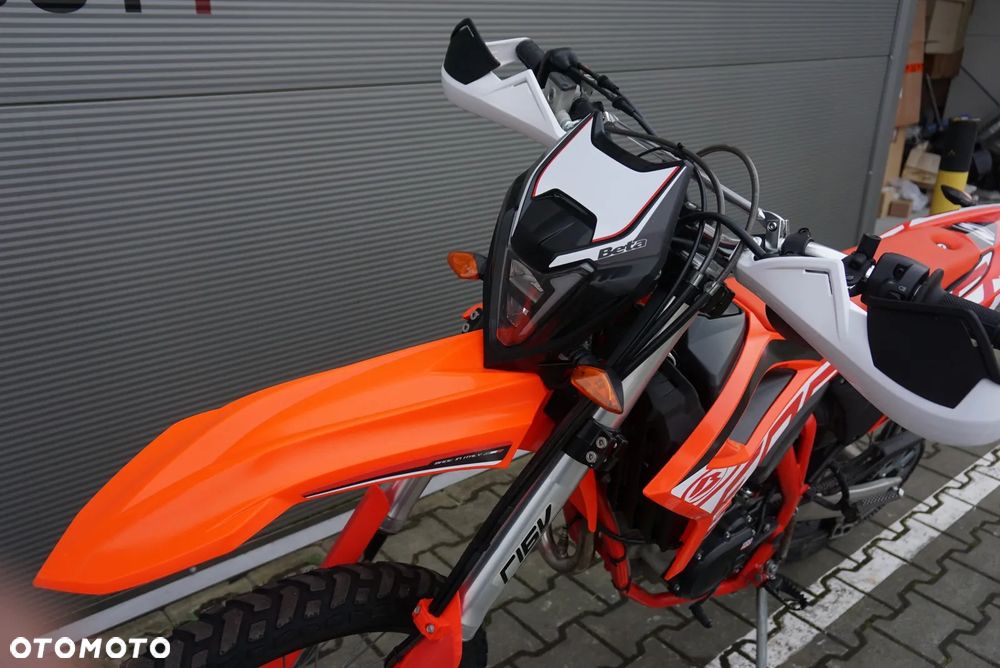 Beta RR - 18