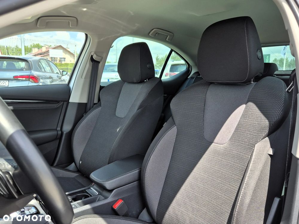 Skoda Octavia 2.0 TDI Ambition DSG - 12