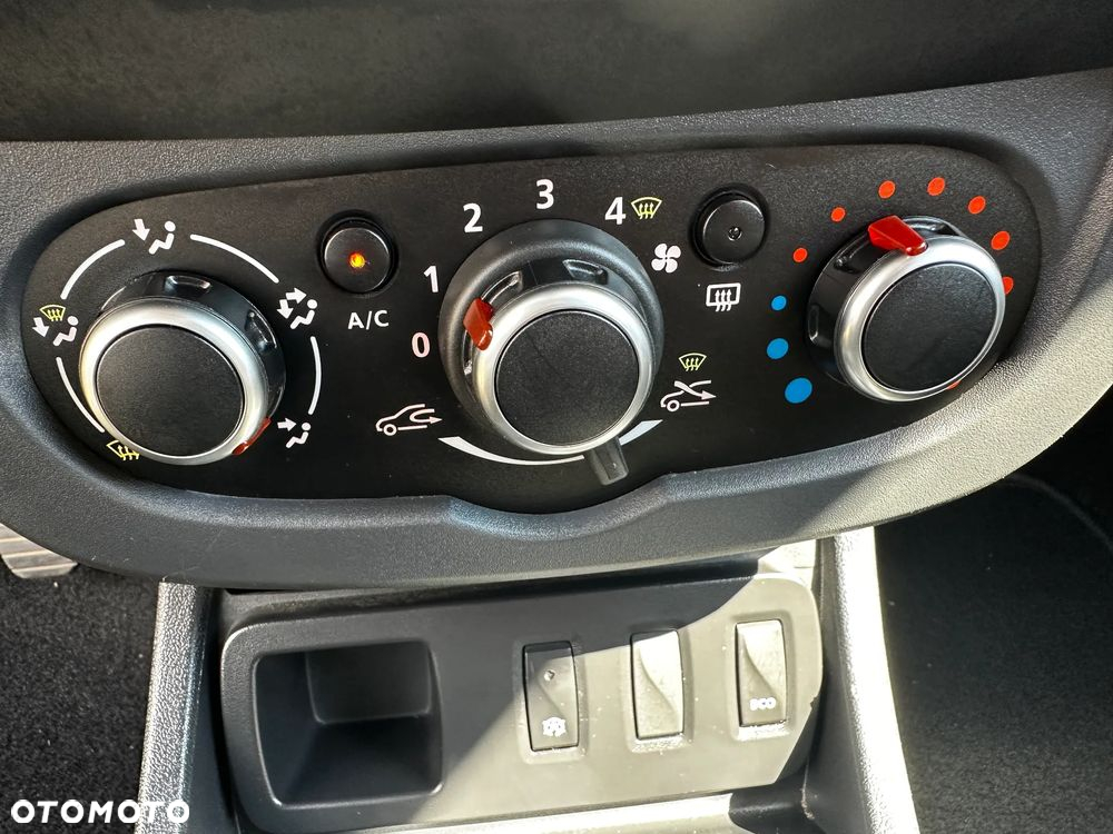 Dacia Duster 1.5 dCi Prestige S&S - 23