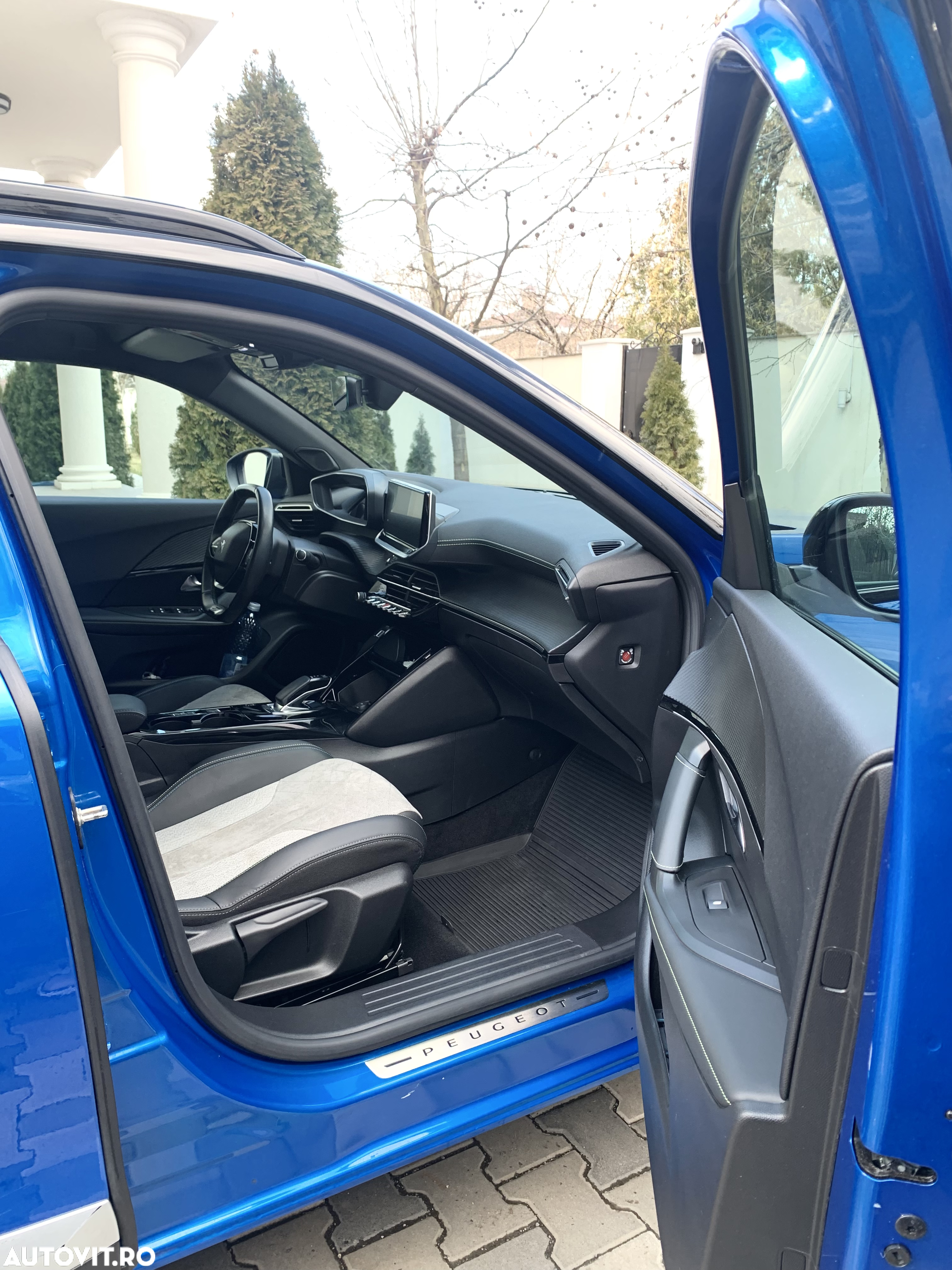 Peugeot 2008 e-2008 GT Line - 5